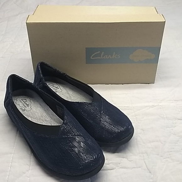 Clarks Cloud Steppers flats - Picture 9 of 10